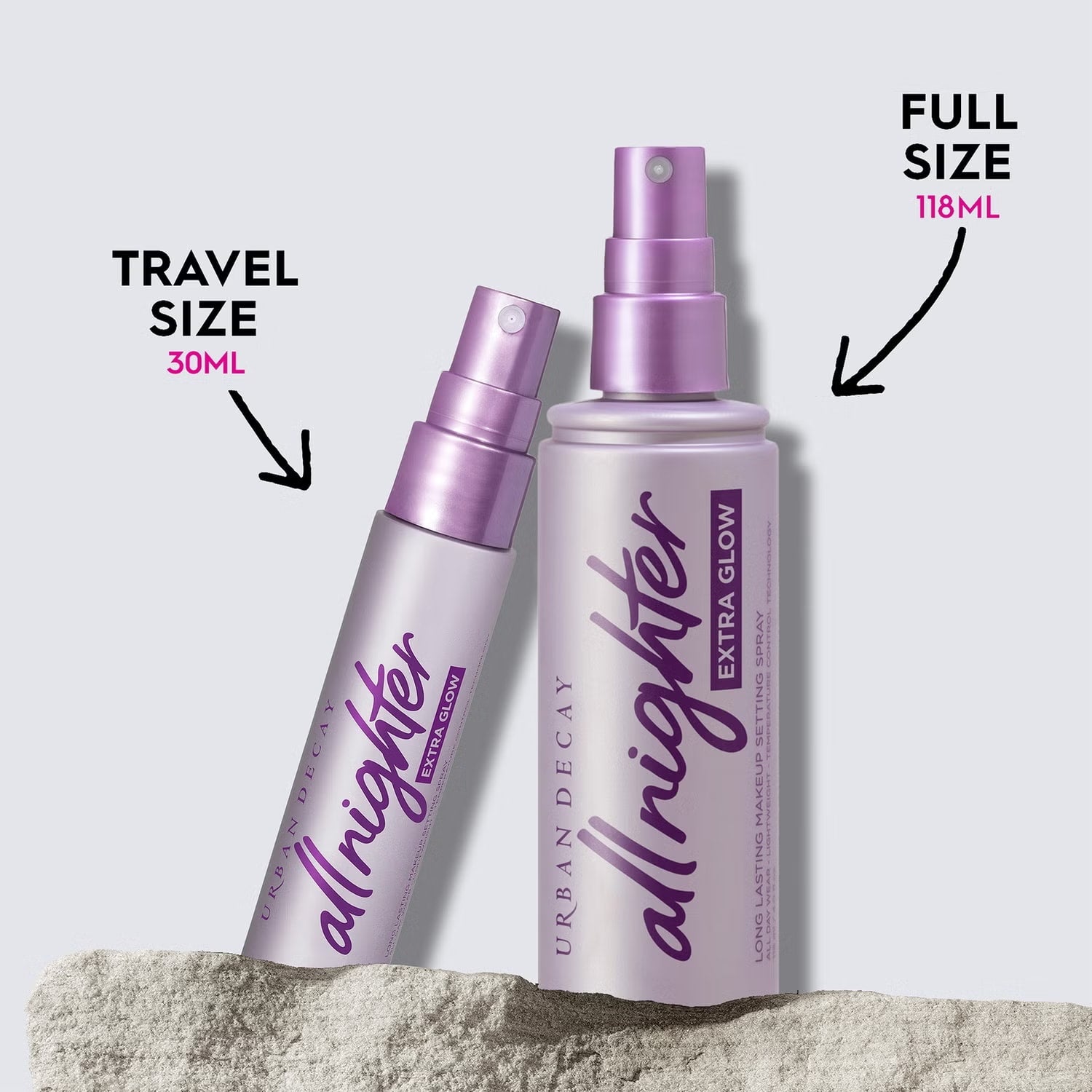 بخاخ تثبيت المكياج "أول نايتر" من أوربان ديكاي، يمنحكِ لمعاناً إضافياً.