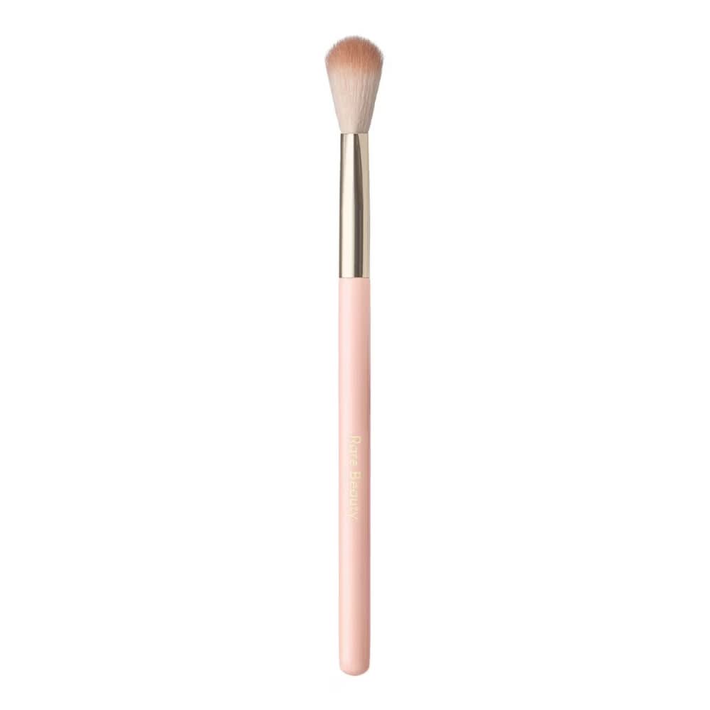 Rare Beauty POSITIVE LIGHT PRECISION HIGHLIGHTER BRUSH