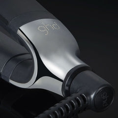 مكواة تصفيف الشعر GHD Platinum+
أسود