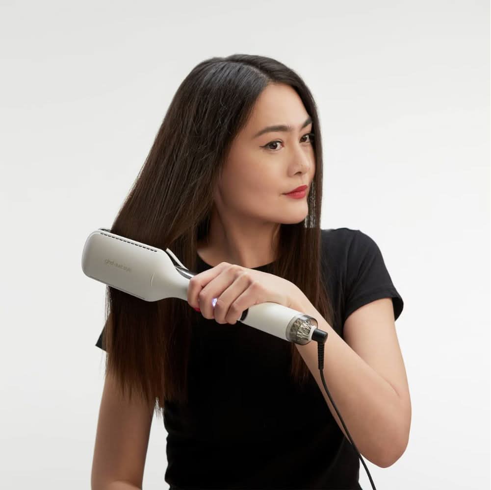 جهاز تصفيف الشعر بالهواء الساخن ghd Duet Style 2 في 1 - أبيض