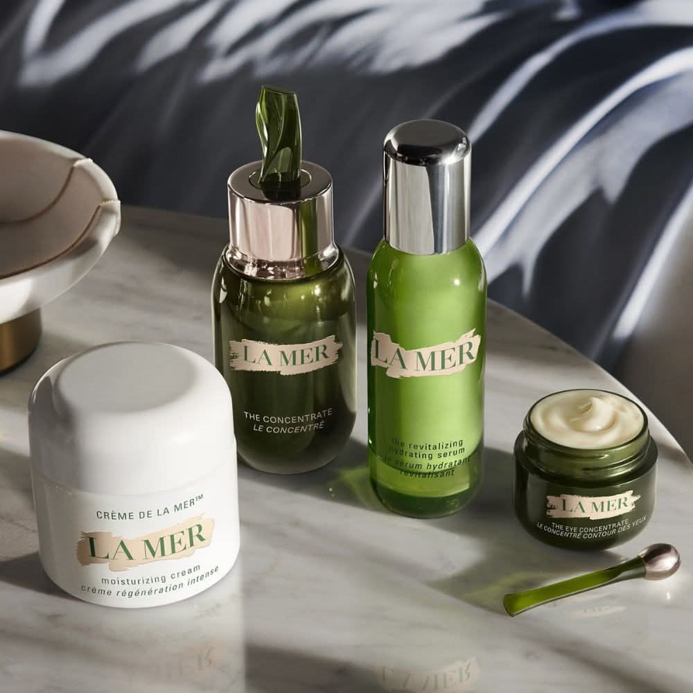LA MER The Revitalizing Hydrating Serum