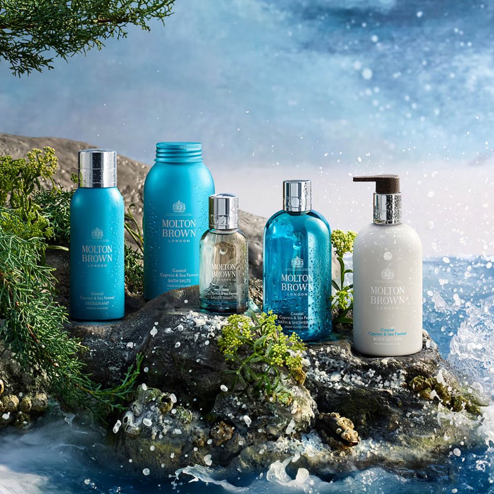 أملاح استحمام مولتون براون برائحة السرو الساحلي والشمر البحري 300 غرام