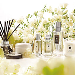 JO MALONE LONDON Limited Edition English Pear & Freesia Home Candle