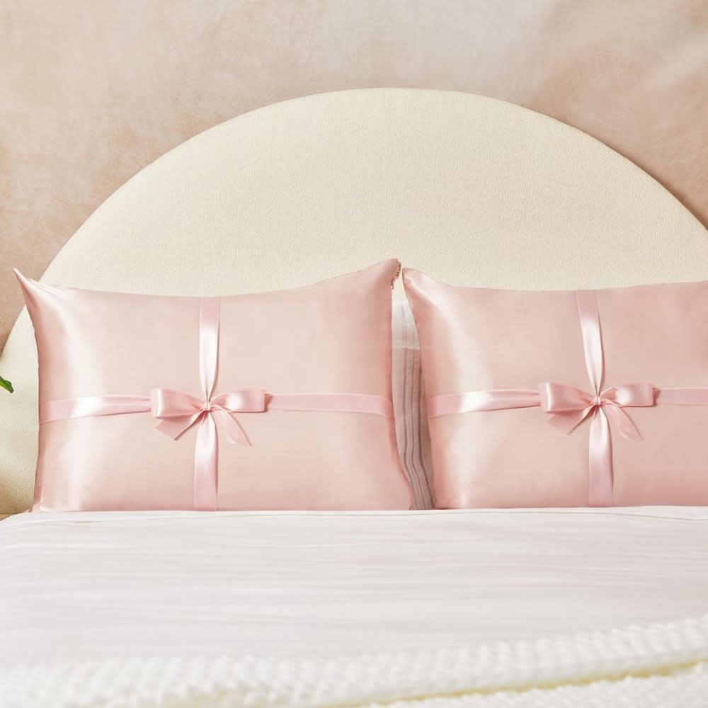 Kitsch Holiday Satin Pillowcase Duo - Blush