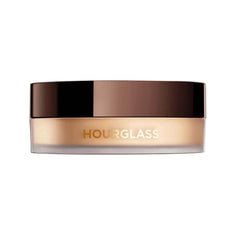 بودرة تثبيت شفافة من HOURGLASS Veil™