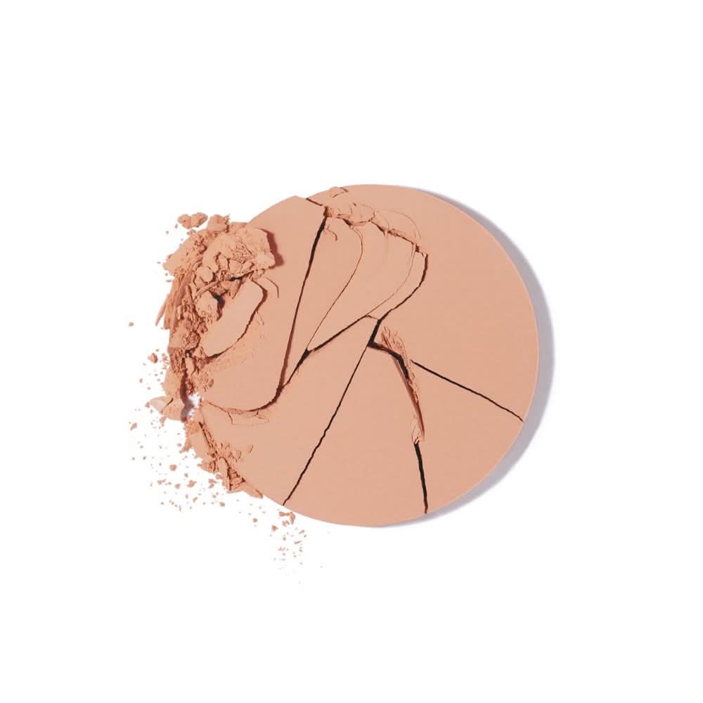 Chantecaille Compact Makeup Foundation (Various Shades)