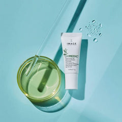 مجموعة Image Skincare Ormedic Balancing لتحسين مظهر الشفاه