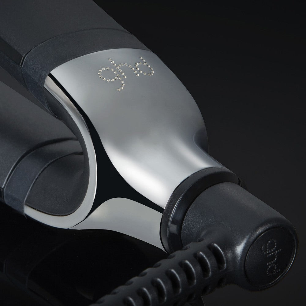 مكواة تصفيف الشعر GHD Platinum+
 أسود