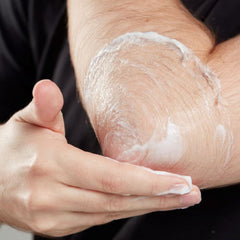 مقشر الجسم المنعم من أميلوريت 150 مل