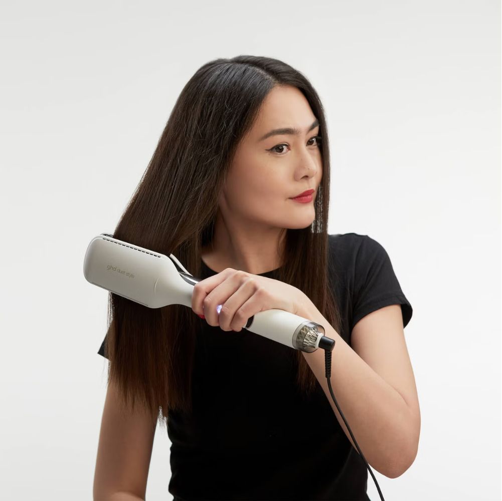 جهاز تصفيف الشعر بالهواء الساخن ghd Duet Style 2 في 1 - أبيض