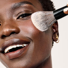 بودرة التثبيت السائبة غير اللامعة من بينيفت كوزمتكس ذا بورفيشنال