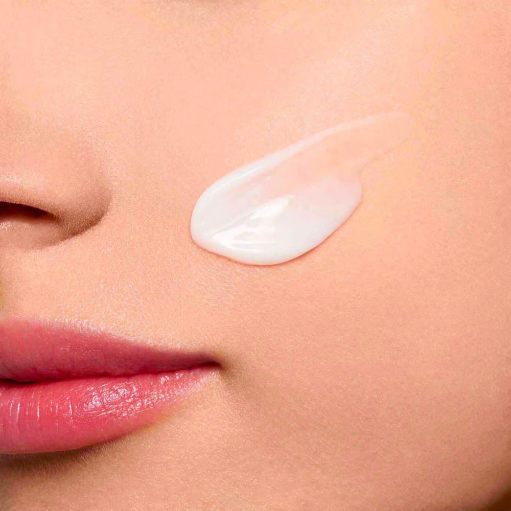 CLARINS Bright Plus - Dark spot-targeting moisturizing gel cream