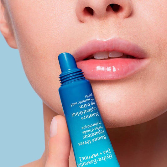CLARINS Hydra-Essentiel [HA] Moisture Replenishing Lip Balm