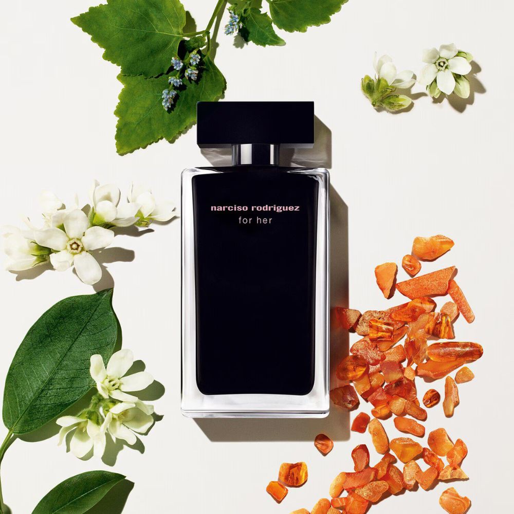 عطر نارسيسو رودريغيز لماء التواليت الخاص بها