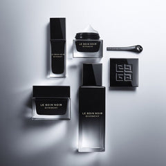 GIVENCHY Soin Noir Lotion Essence