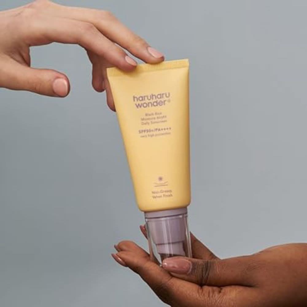 Haruharu wonder - Black Rice Moisture Airyfit Sunscreen