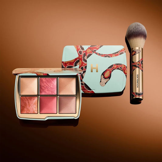 HOURGLASS Powder Brush (Holiday 2023) - Travel Size