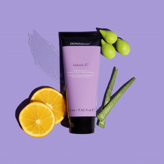ديرما دكتور كاكادو سي، فيتامين سي، منظف ومنظف ومزيل مكياج 3 في 1 لتفتيح البشرة، مناسب لجميع أنواع البشرة، 210 مل