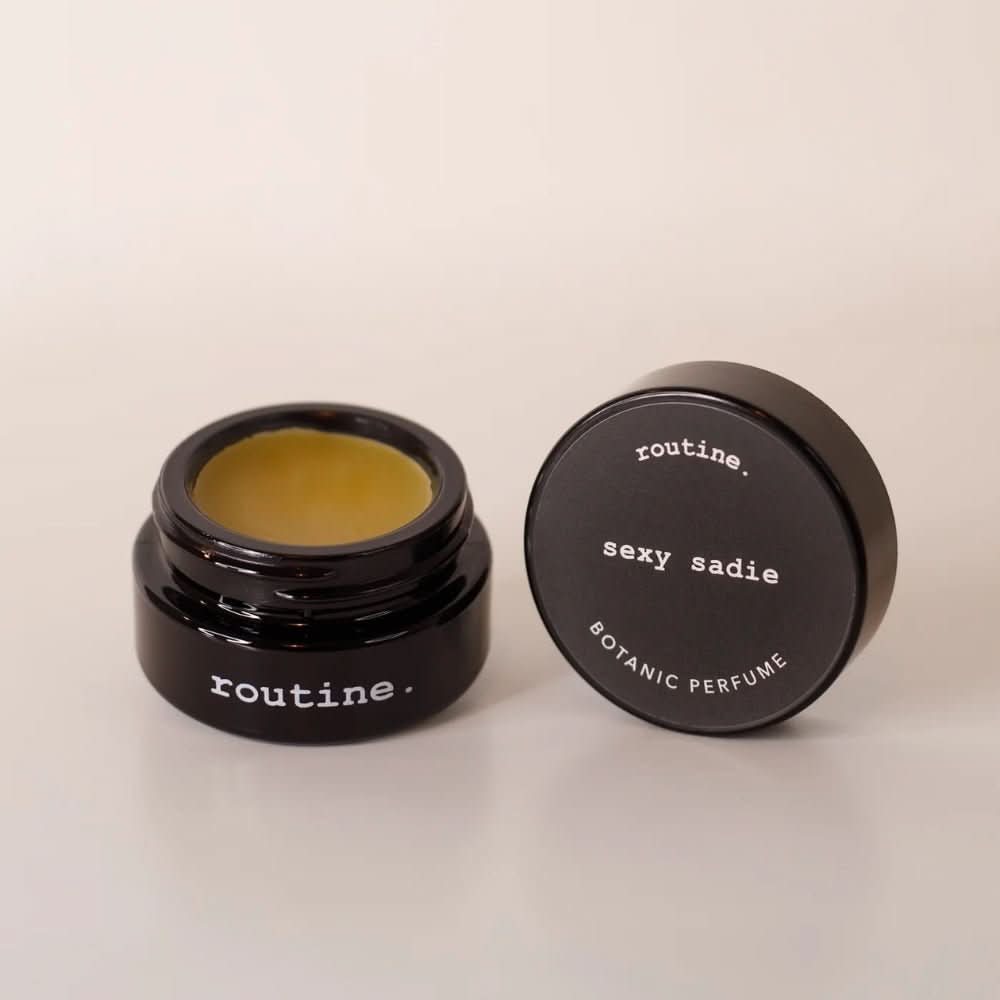 عطر روتين سيكسي سادي الصلب 15 غرام